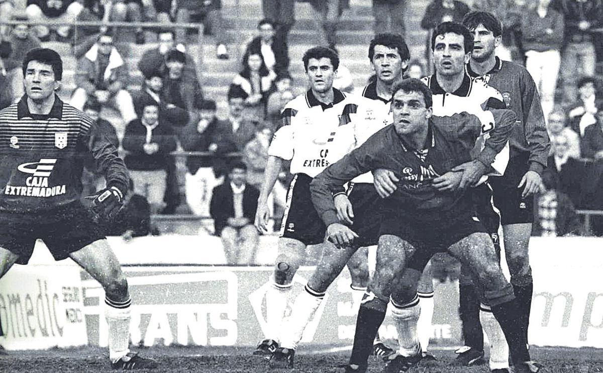 Fradera, en un partit amb el Mallorca contra el Mérida de la temporada 1992-93