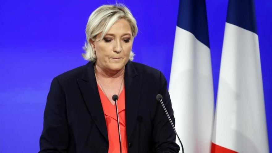 Marine Le Pen anuncia una transformación del FN