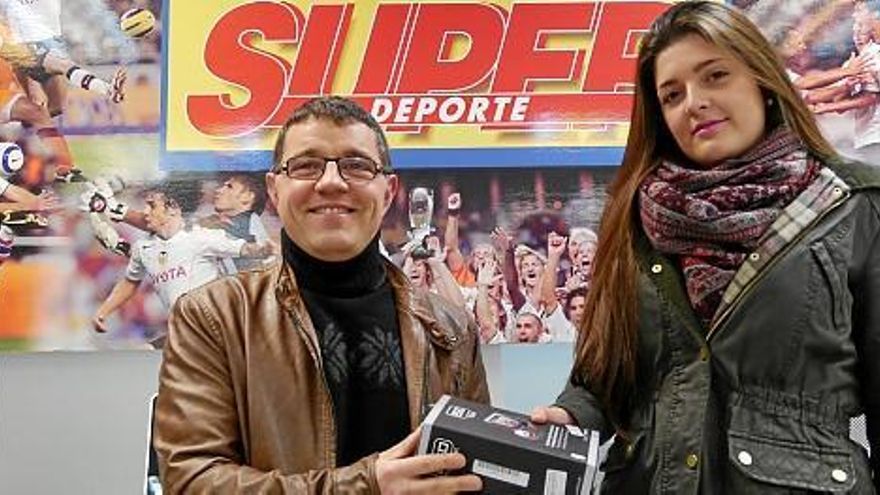 El ganador recibió su premio en SUPER.