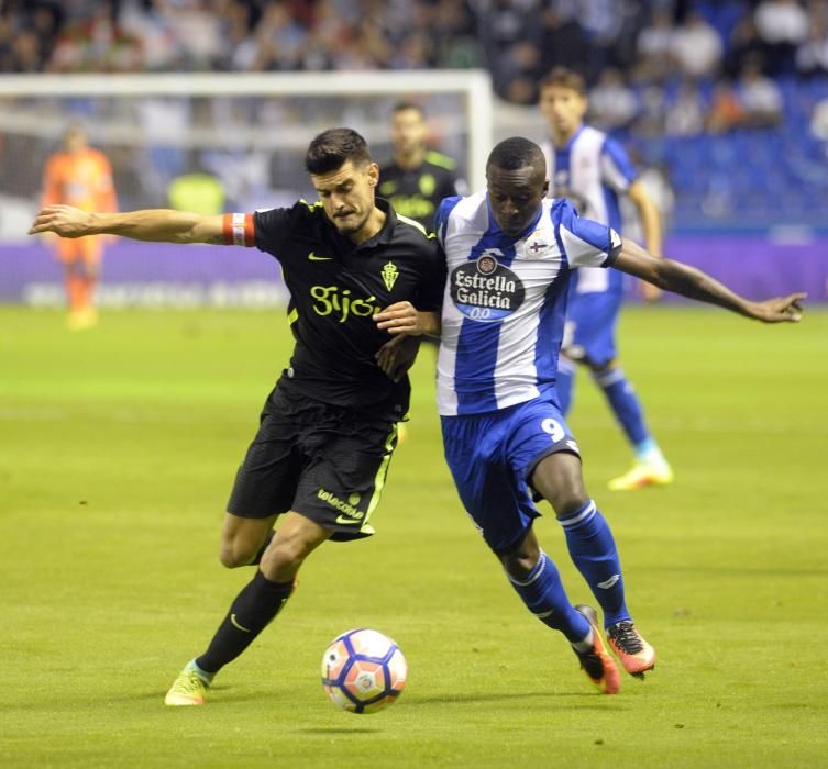 El Dépor logra la victoria ante el Sporting