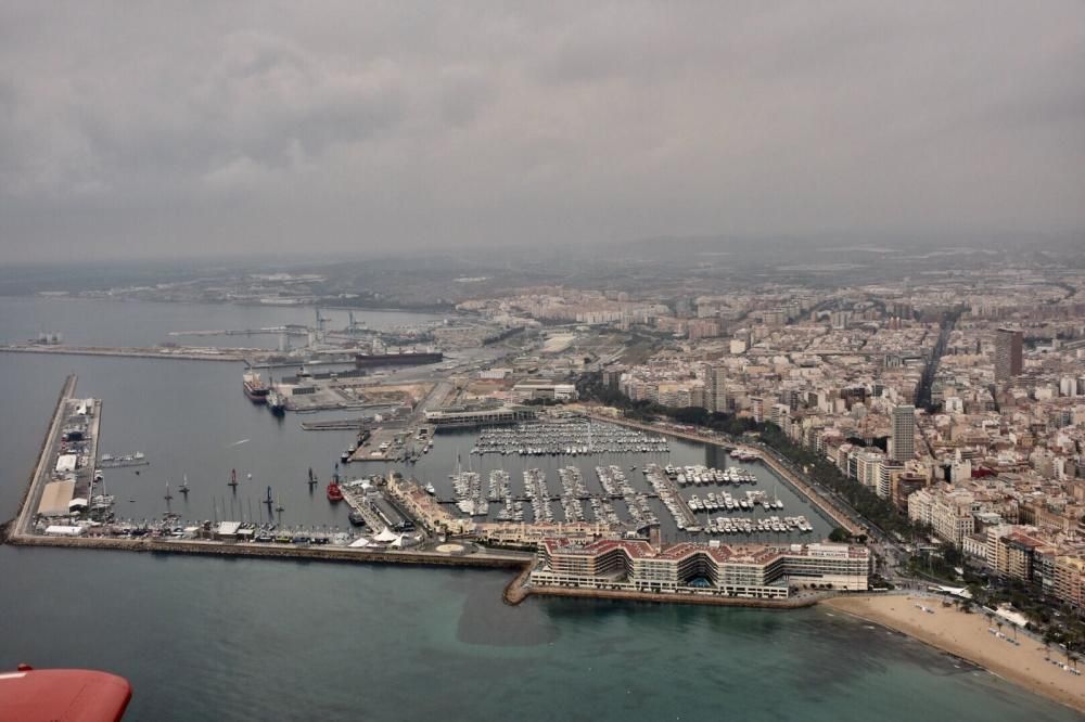 Alicante, a vista de la patrulla Águila