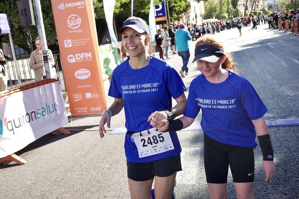 Las imágenes de la llegada a meta de la Carrera de la Mujer de Murcia 2024