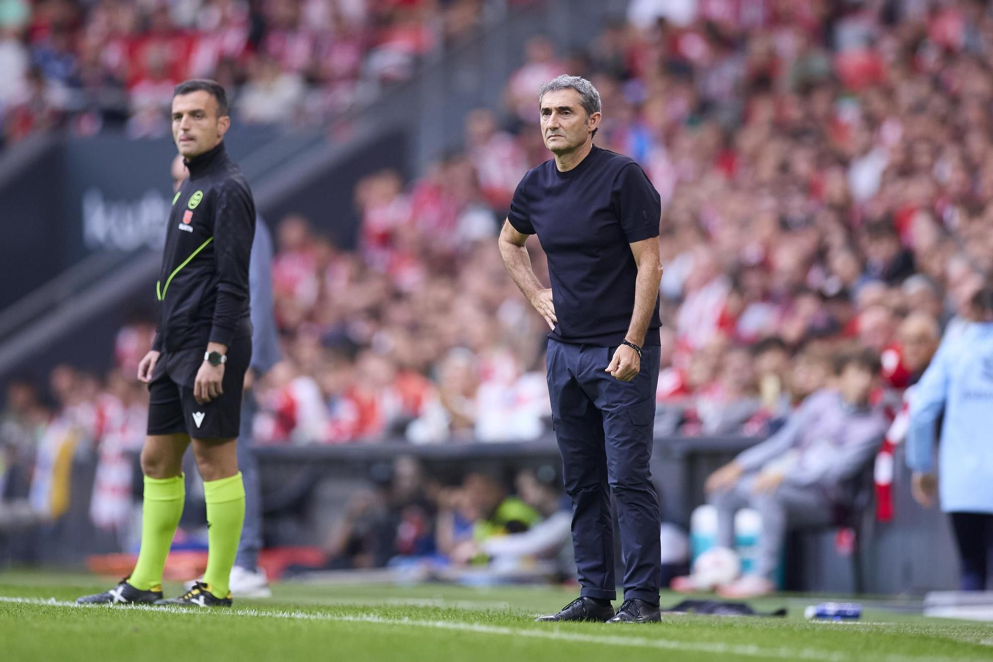 Ernesto Valverde head coach of Athletic Club looks on during the LaLiga EA Sports match between Athletic Club and RC Celta de Vigo at San Mames on September 22, 2024, in Bilbao, Spain. AFP7 22/09/2024 ONLY FOR USE IN SPAIN / Ricardo Larreina / AFP7 / Europa Press;2024;SPAIN;Soccer;Sport;ZSOCCER;ZSPORT;Athletic Club de Bilbao v RC Celta de Vigo- La Liga EA Sports;