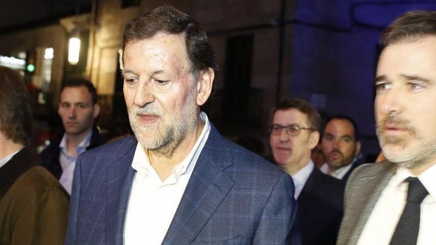 Rajoy després de rebre el cop de puny que li va propinar el jove condemnat.