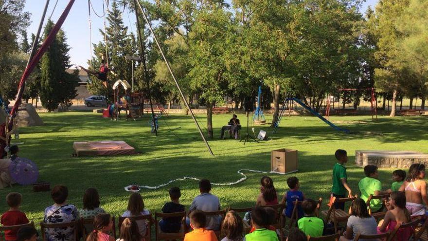 Circo para todos los públicos en la tercera edición del festival &#039;Tardienta al fresco&#039;