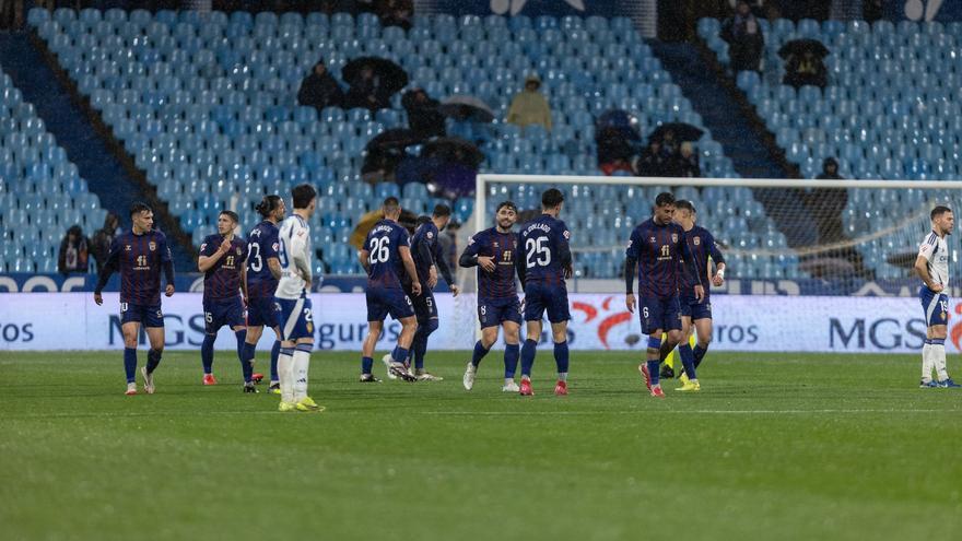 El Eldense golea y remonta al Real Zaragoza para dejarlo ya en el alambre (2-4)