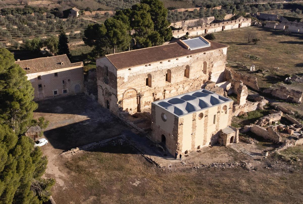 Los documentos históricos sitúan la fundación de la Cartuja de Valldecrist en el año 1385.