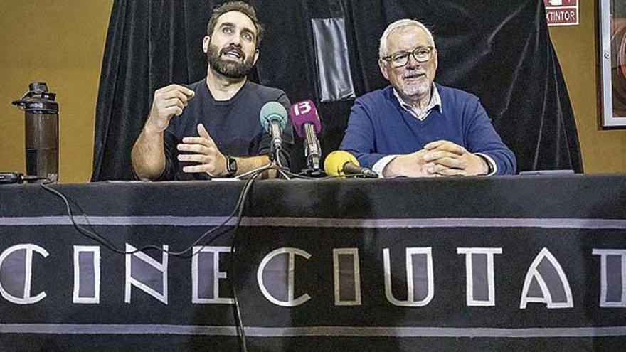 Javier Pachón y Rafa Goberna, en la presentación de la campaña &#039;SalvemCineCiutat&#039;.