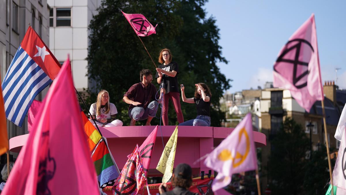 Extinction Rebellion agita Londres para denunciar la inacción climática