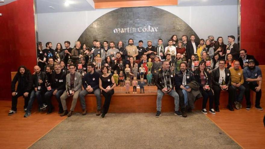 Representantes de los 57 proyectos seleccionados como finalistas, ayer al término de la gala en las instalaciones de Martín Códax. // Noé Parga