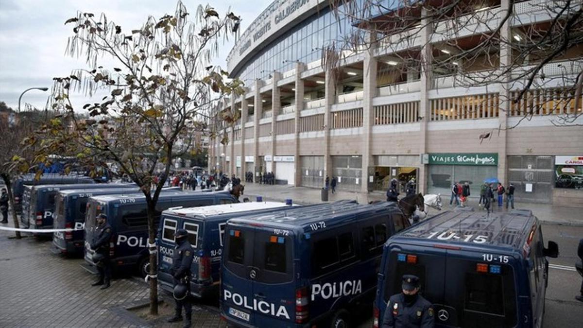 Policía, en el Calderón