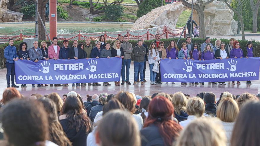 Clamor en Petrer contra los presuntos violadores de la menor