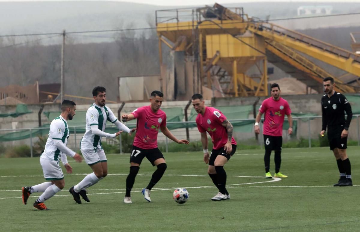 Las imágenes del Córdoba CF B-CD Ciudad de Lucena