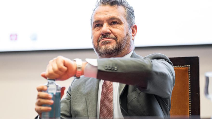 La CNMV lamenta que &quot;todo el mundo&quot; opine sobre cómo gestionar la opa BBVA-Sabadell