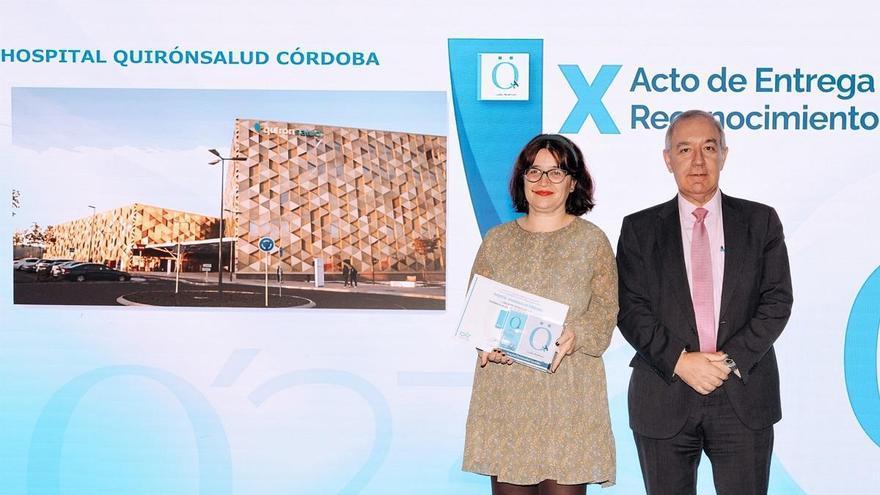 El Hospital Quirónsalud Córdoba recibe el reconocimiento QH a la calidad asistencial de IDIS