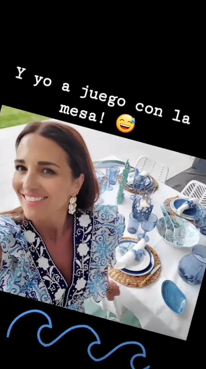 Paula Echevarría, a juego con su mesa