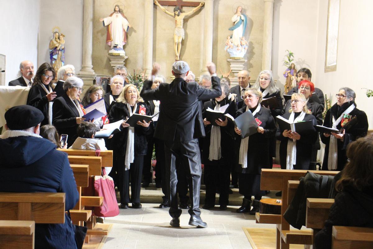 GALERÍA | Concierto de villancicos en Lubián