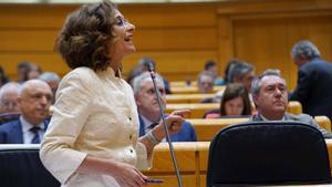 La vicepresidenta primera del Gobierno, María Jesús Montero, este martes durante la sesión de control al Gobierno en el Senado.
