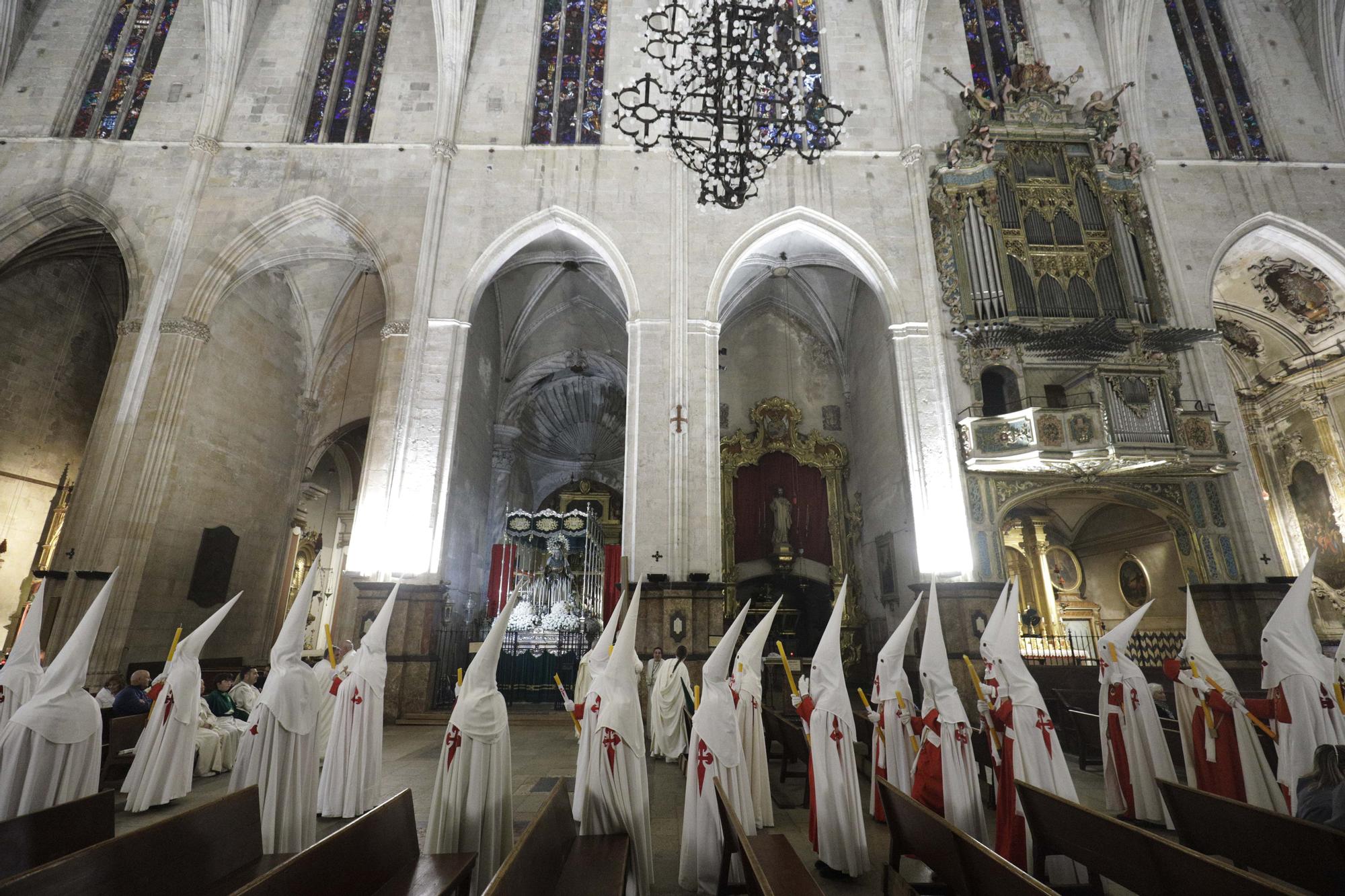 Viernes Santo en Palma: El Sant Enterrament cierra la Semana Santa