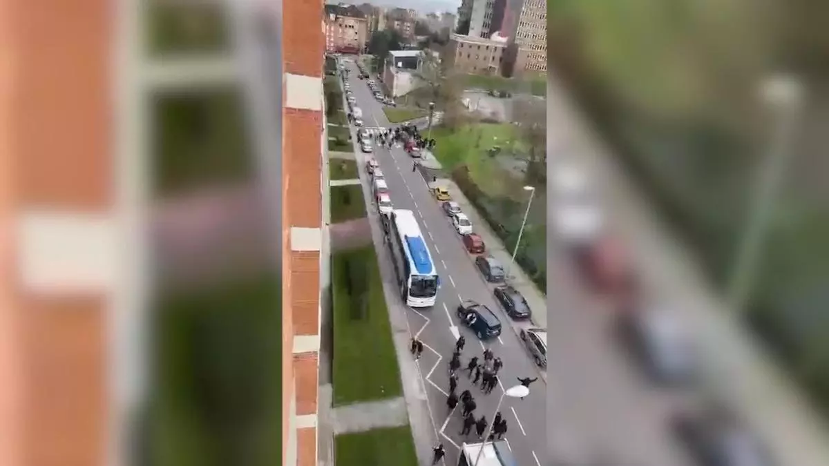 Así evitó la Policía Nacional el enfrentamiento de radicales del Oviedo con hinchas del Leganés