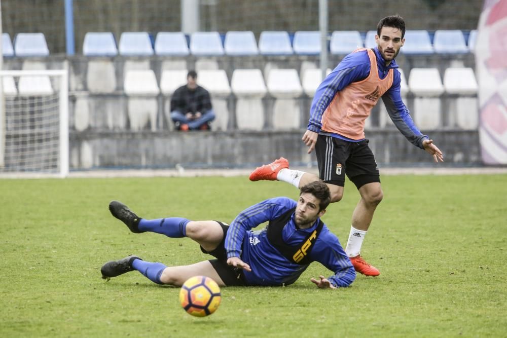 Entrenamiento del Real Oviedo en El Requexón