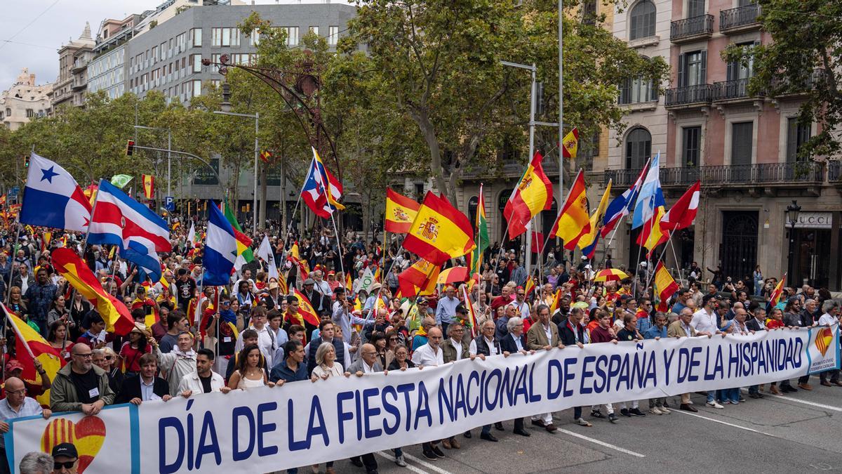 Manifestación por el 12-O, Día de la Hispanidad, en Barcelona