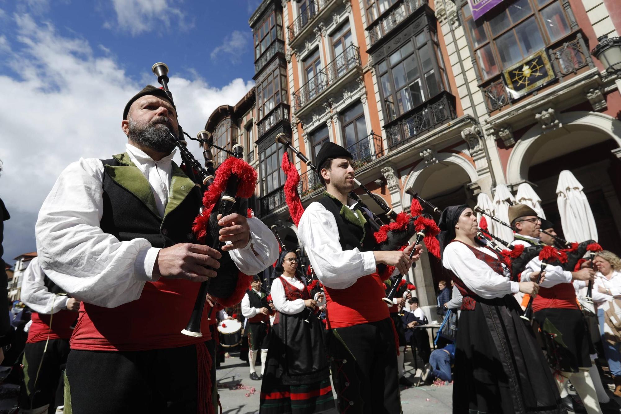 EN IMÁGENES: el inicio de las fiestas del Bollo 2024 en Avilés