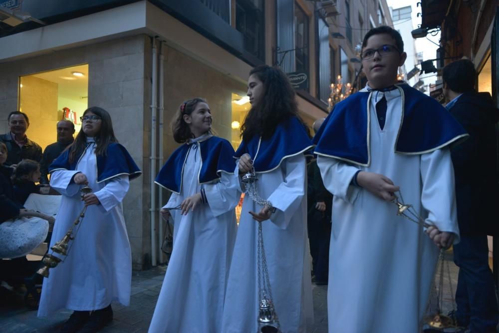 La procesión de la Virgen del Olvido marcha desde San Bartolomé