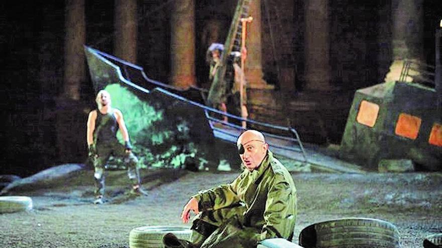 Pepe Viyuela en una de las escenas de &#039;Filoctetes&#039;.