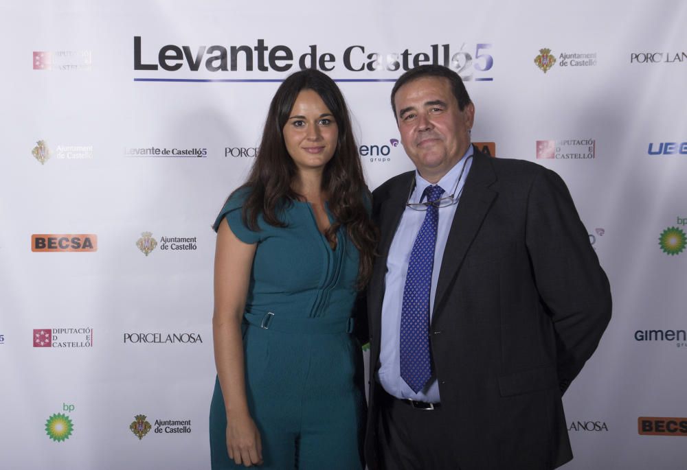 La secretaria autonómica de Transparencia, Zulima Pérez, y el director de Levante-EMV, Julio Monreal.