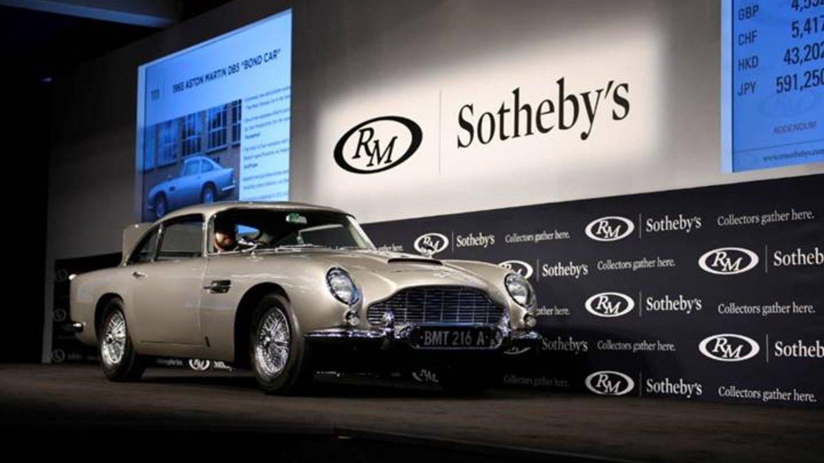 Aston Martin DB5 de James Bond.