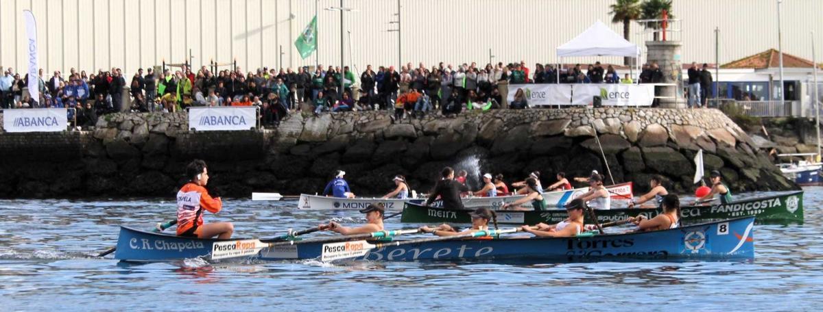 Imagen de una de las salidas de bateles de la pasada edicion