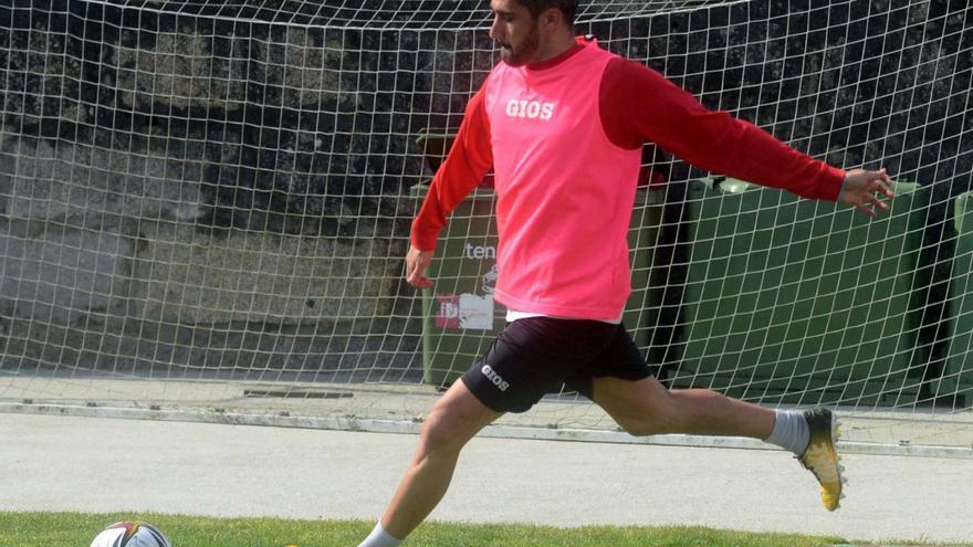 Róber Fernández: “Se me vinieron las lágrimas al saltar del campo”