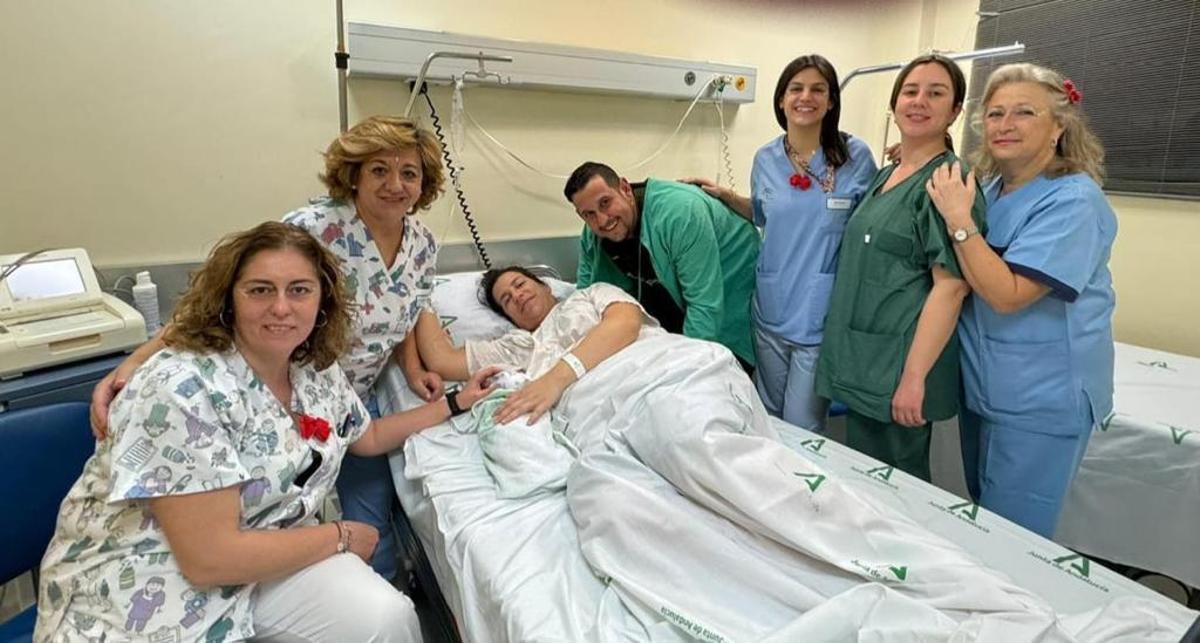Primera bebé nacida en Andalucía, una niña que se llama Arabia, que ha venido al mundo en el hospital de Linares.