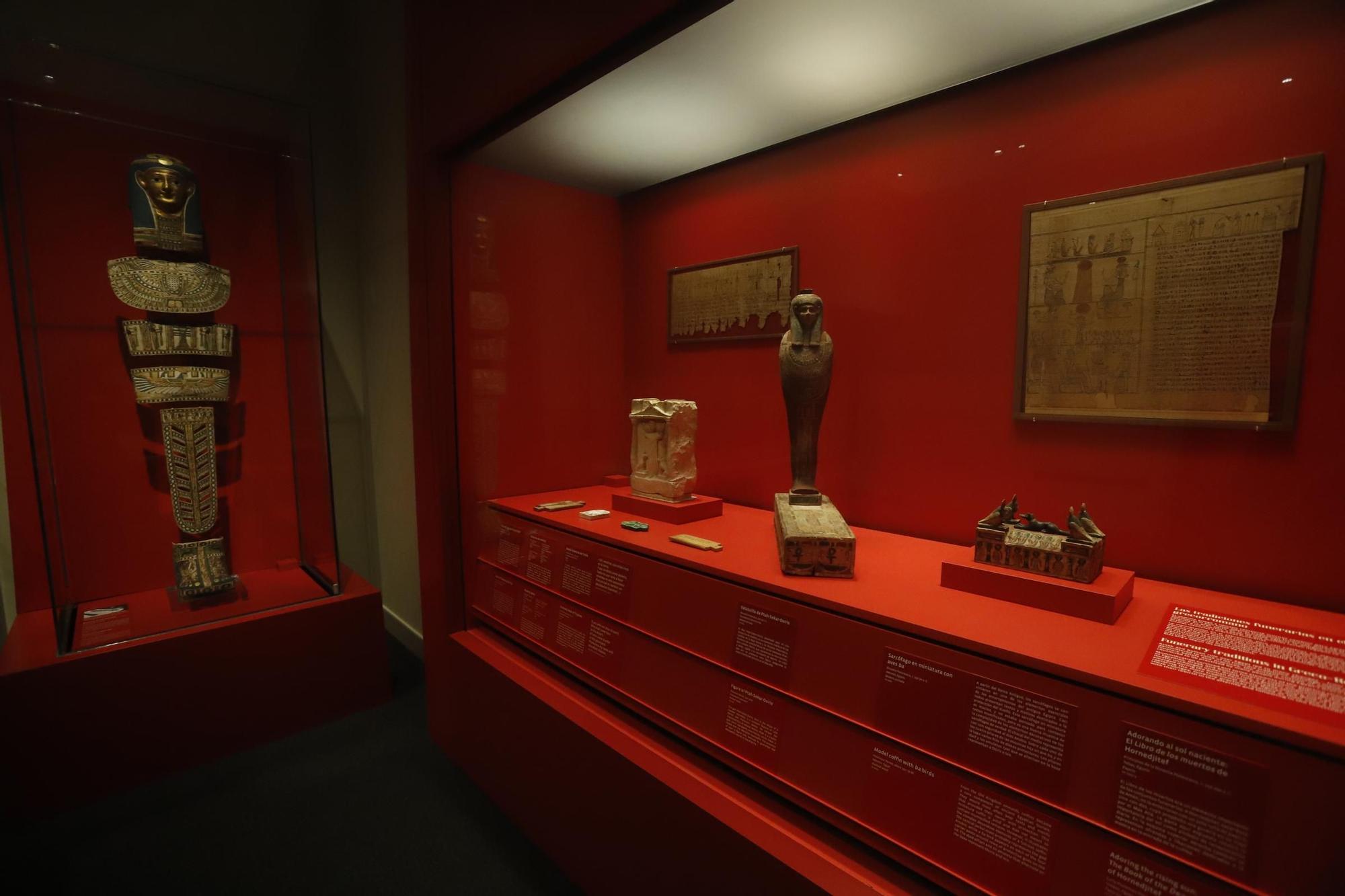 En imágenes | El CaixaForum Zaragoza 'devuelve a la vida' a seis momias del antiguo Egipto