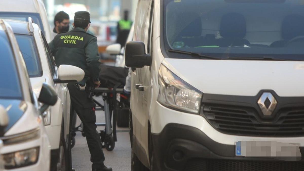 Un hombre mata a cuchilladas a su hijo de 10 años en Sueca.