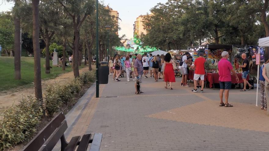 Ambiente en el Parque de Huelin, este jueves.