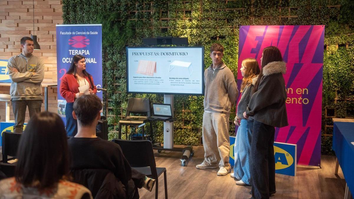 Los alumnos de segundo de Terapia Ocupacional de la UDC presentan su propuesta