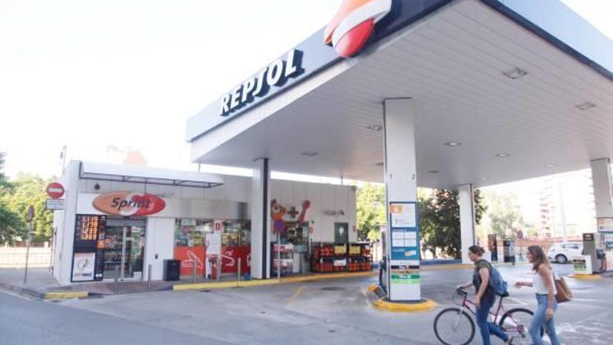 Els fets van passar a la gasolinera Repsol del carrer de la Creu.