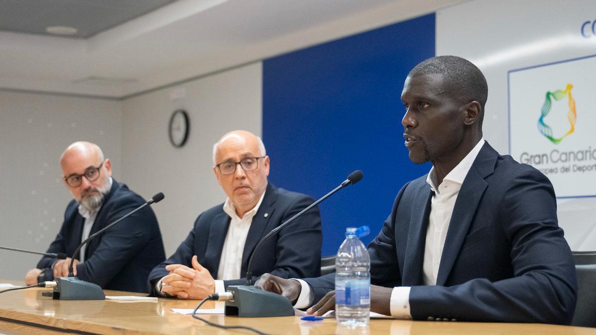 De izquierda a derecha: Aridany Romero, Antonio Morales y Sitapha Savané.