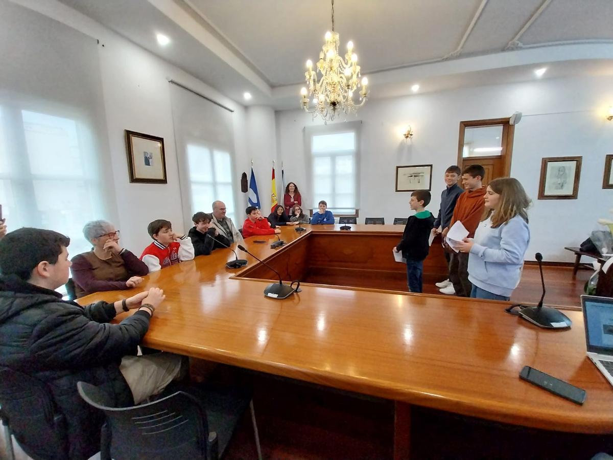 El Club de Ciencia del IES Johan Carballeira impulsa el proyecto "O mar empeza aquí en Bueu"