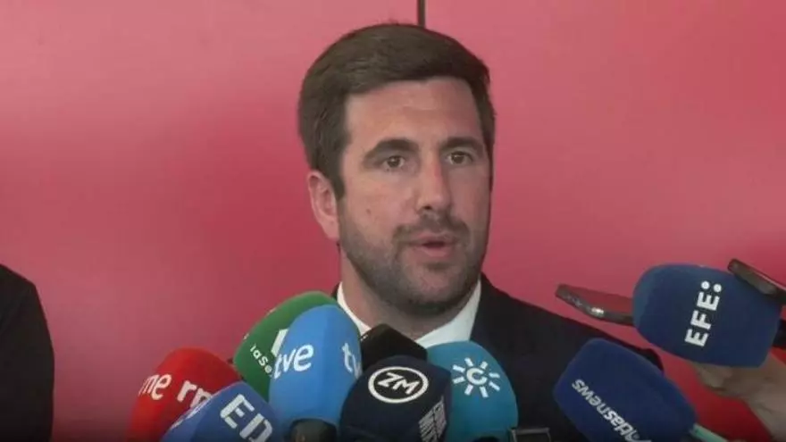Enrique Riquelme describe su candidatura a presidir el Real Madrid: "Seria, profesional e innovadora"
