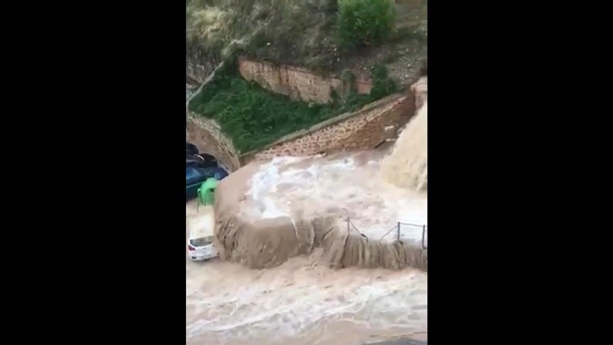 Una imagen de la riada en Ribarroja.