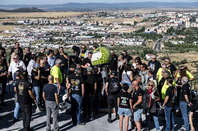 Fotogalería | Así es el monumento al motero ausente de Cáceres