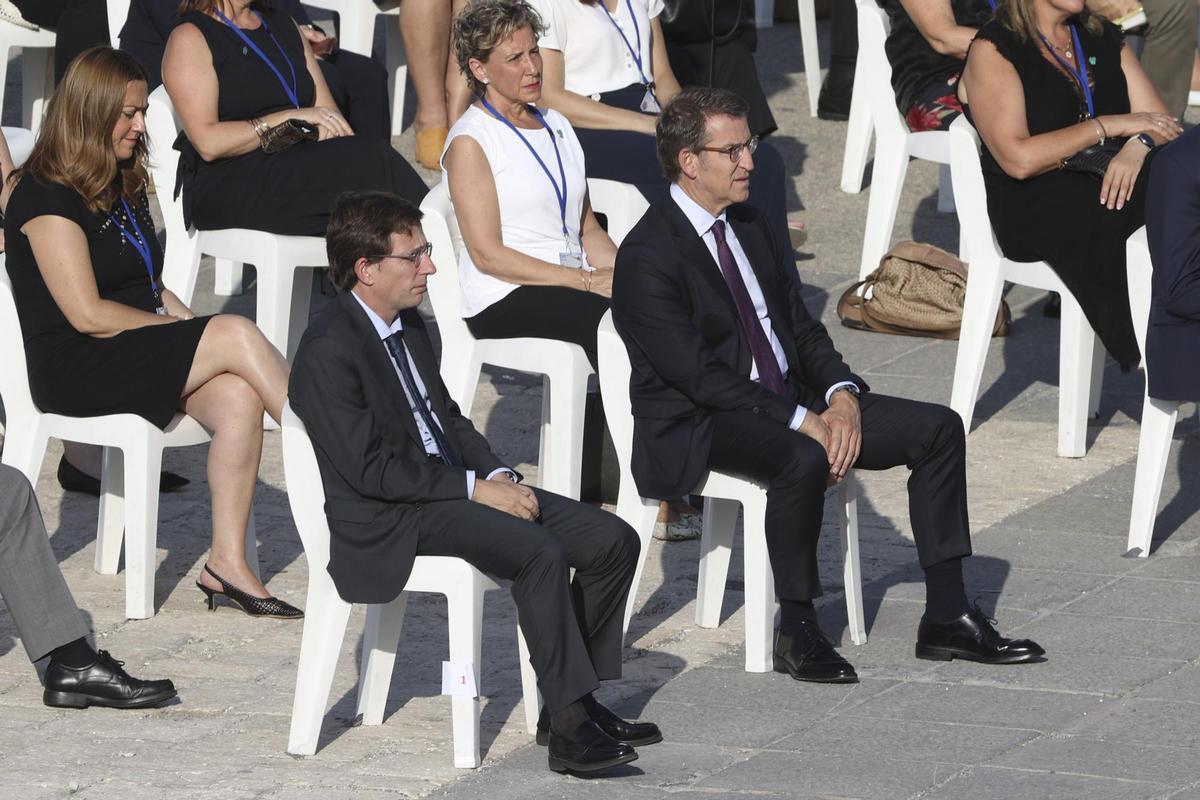 Los Reyes y Sánchez presiden el tercer homenaje a las víctimas de la pandemia