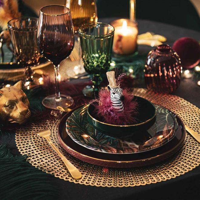 Propuesta de mesa de Navidad neobarroca de Maisons du Monde