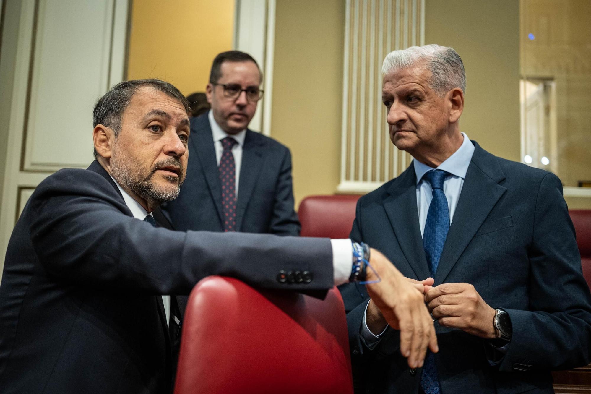 Pleno del Parlamento de Canarias (12.12.09)