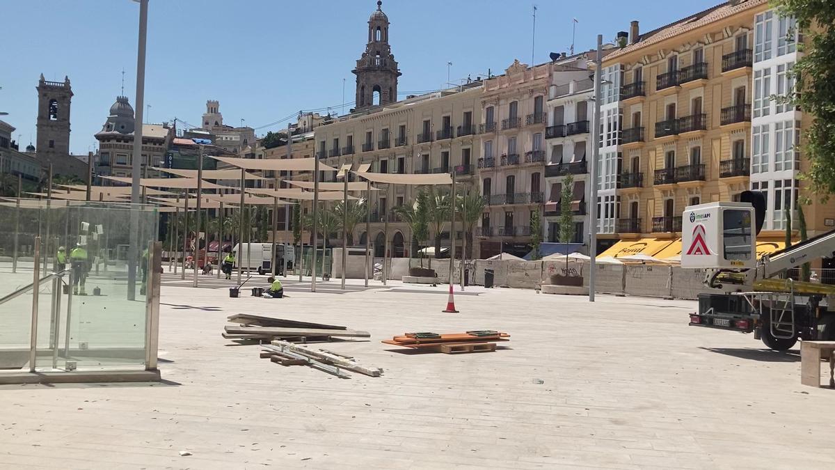 Así está la plaza de la Reina poco antes de su inauguración