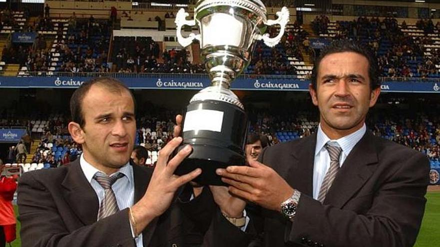 Arriba, Carlos López y Facundo Salinas en Riazor. Abajo, Ramón Canalda. / carlos pardellas / miguel nuñez