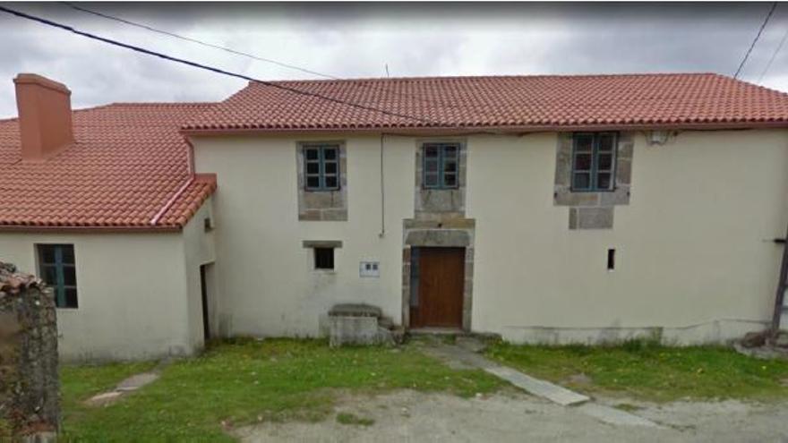 Antiga casa reitoral da parroquia de Montemaior, na Laracha